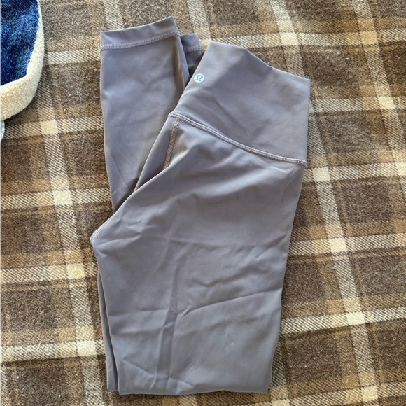 Lululemon Wonder Under - Picture 2 of 3